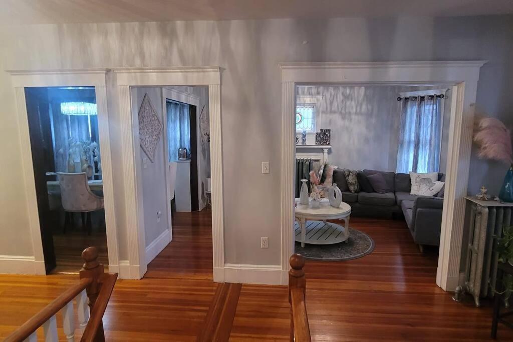 Modern Haven ,Your Stylish Retreat Boston Luaran gambar